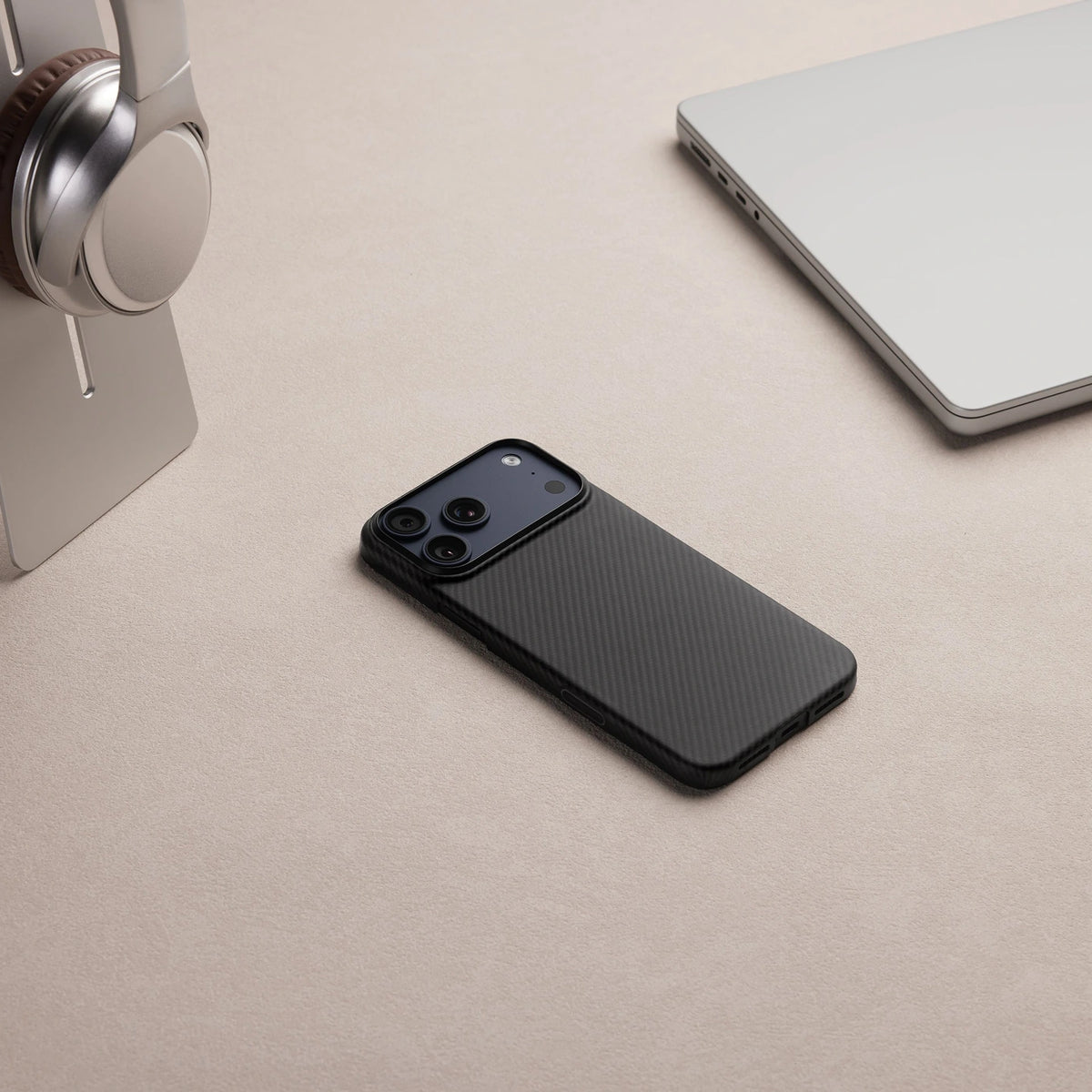 PITAKA Aramid Edge NFC Case for iPhone 17 - Black/Grey